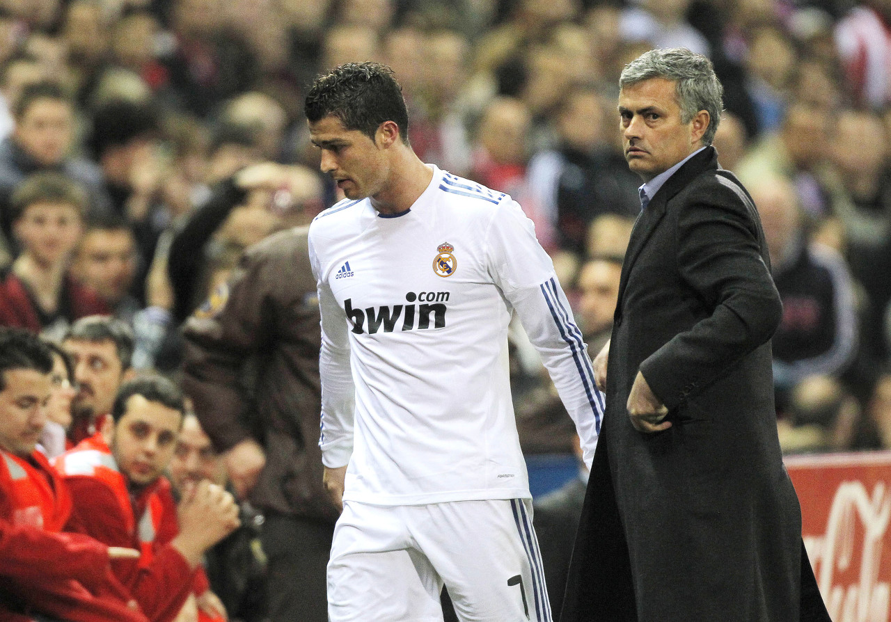 世界杯手机观看-前皇马助教：穆里尼奥曾险些把C罗骂哭了，两人的关系就像父子